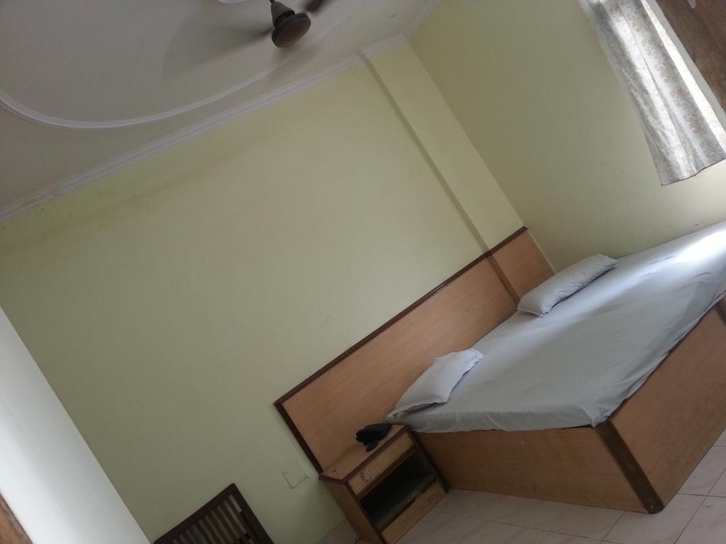 ניו דלהי Hotel Prince Palace מראה חיצוני תמונה